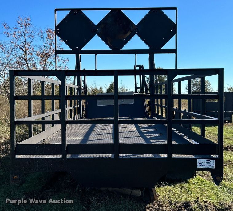 image for item DJ6435 Flatbed