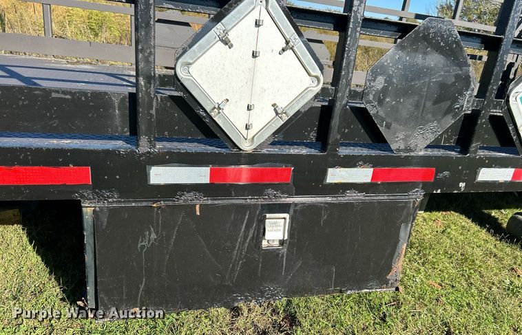 image for item DJ6435 Flatbed