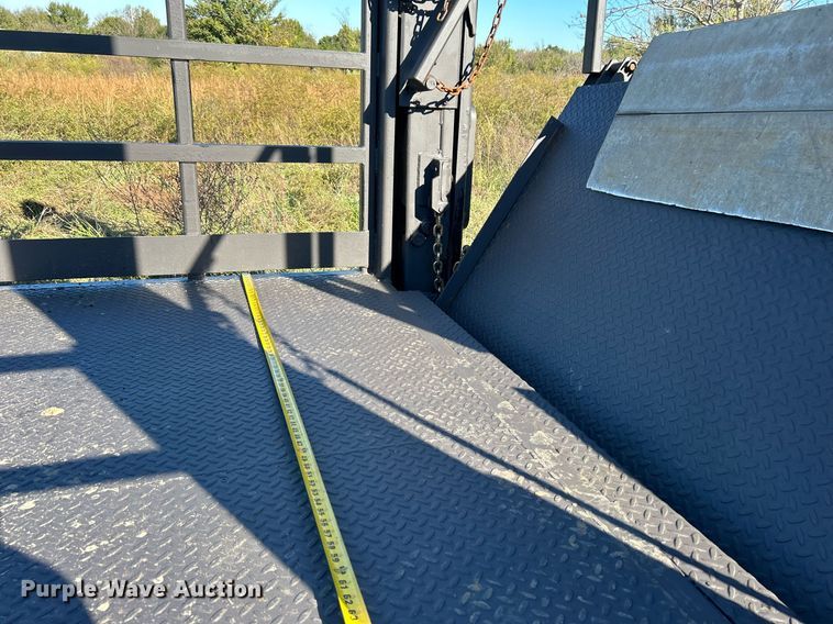 image for item DJ6435 Flatbed