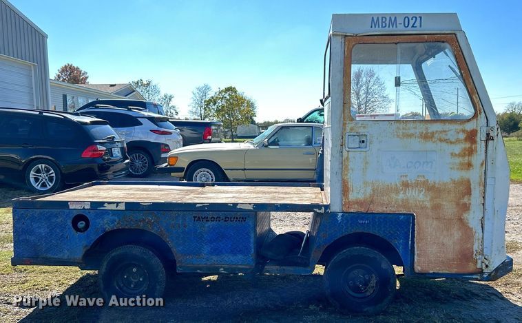 image for item DJ6441 Taylor Dunn  utility vehicle