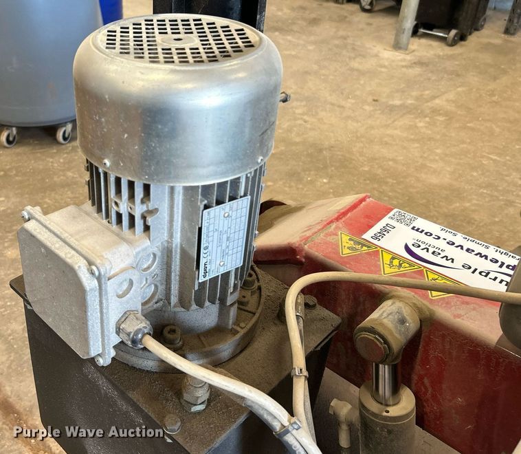 image for item DJ6456 Automotive equipment