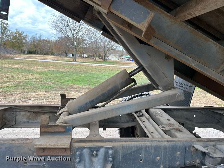 image for item DJ6468 1997 GMC C6500  dump flatbed truck