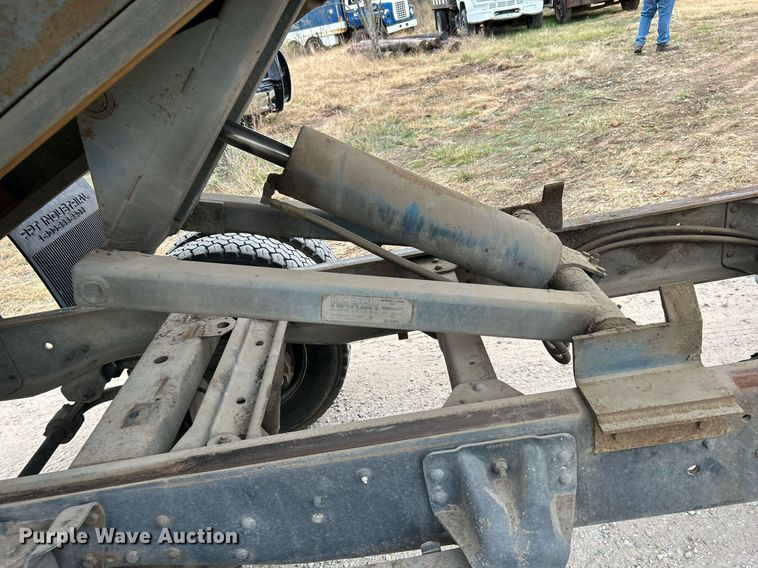 image for item DJ6468 1997 GMC C6500  dump flatbed truck