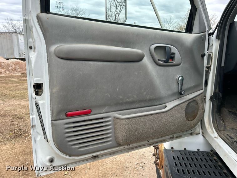 image for item DJ6468 1997 GMC C6500  dump flatbed truck