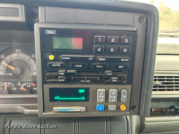 image for item DJ6468 1997 GMC C6500  dump flatbed truck