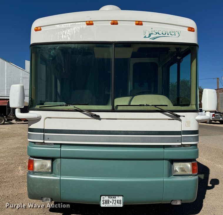 image for item DK2572 1997 Fleetwood Discovery  RV