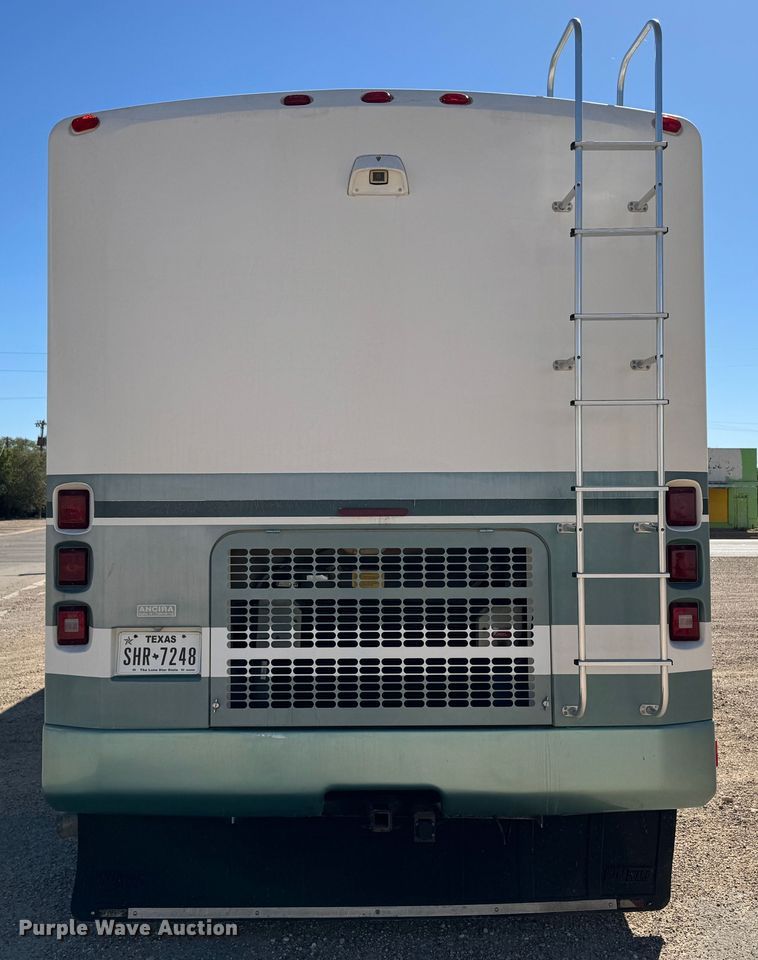 image for item DK2572 1997 Fleetwood Discovery  RV
