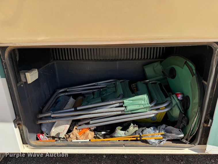 image for item DK2572 1997 Fleetwood Discovery  RV