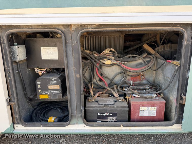 image for item DK2572 1997 Fleetwood Discovery  RV