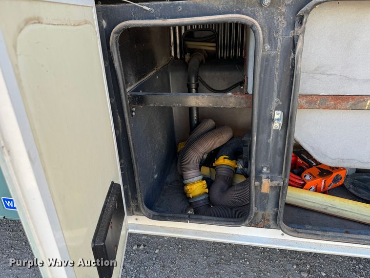 image for item DK2572 1997 Fleetwood Discovery  RV