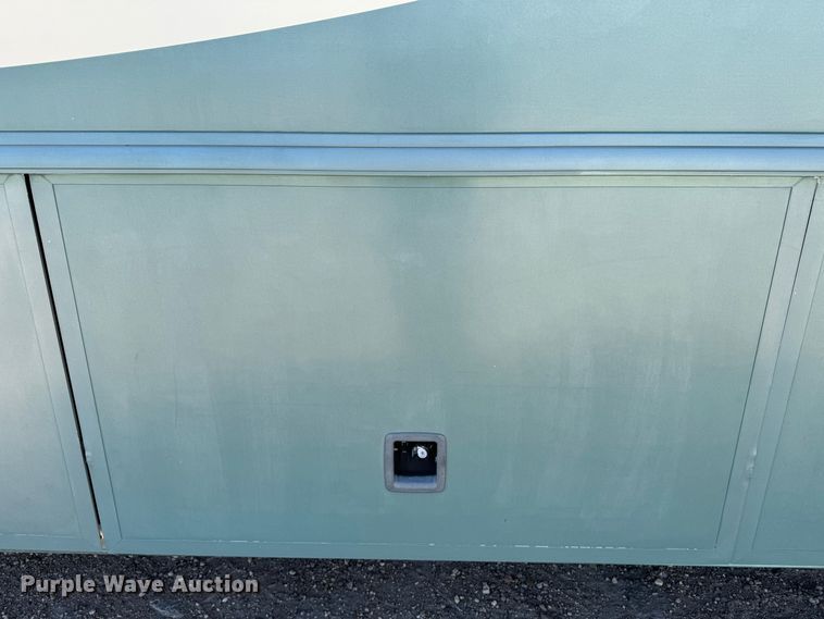 image for item DK2572 1997 Fleetwood Discovery  RV