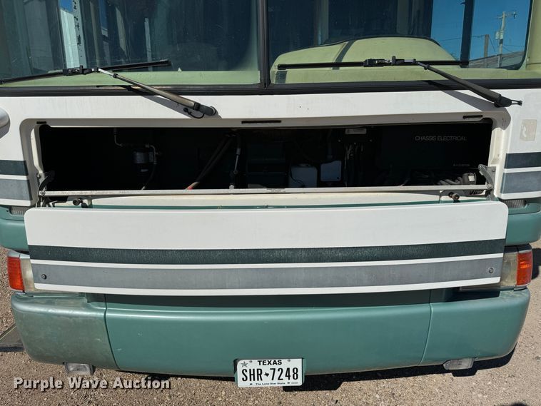 image for item DK2572 1997 Fleetwood Discovery  RV