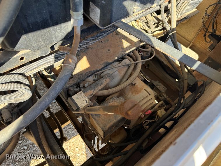 image for item DK2572 1997 Fleetwood Discovery  RV