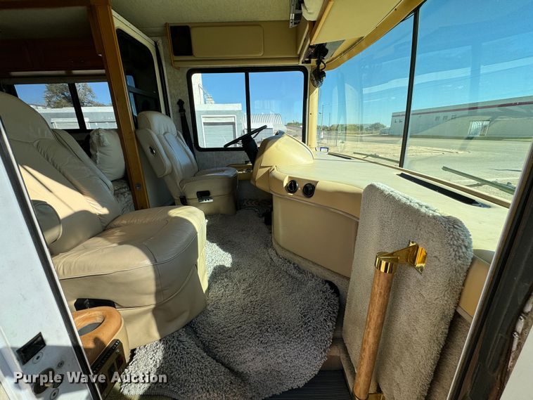 image for item DK2572 1997 Fleetwood Discovery  RV