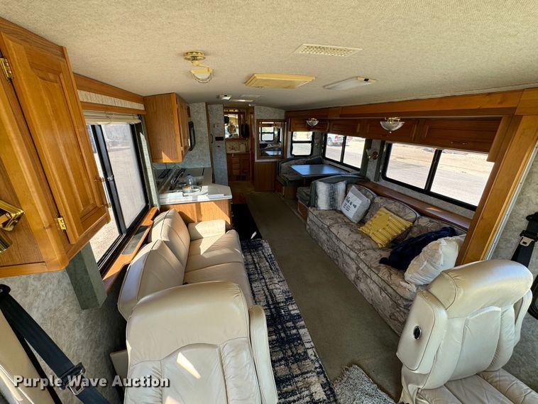 image for item DK2572 1997 Fleetwood Discovery  RV