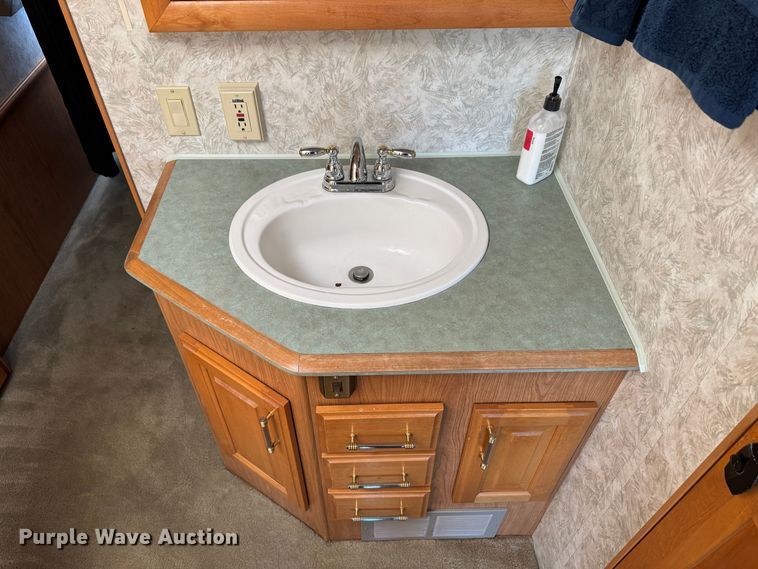 image for item DK2572 1997 Fleetwood Discovery  RV