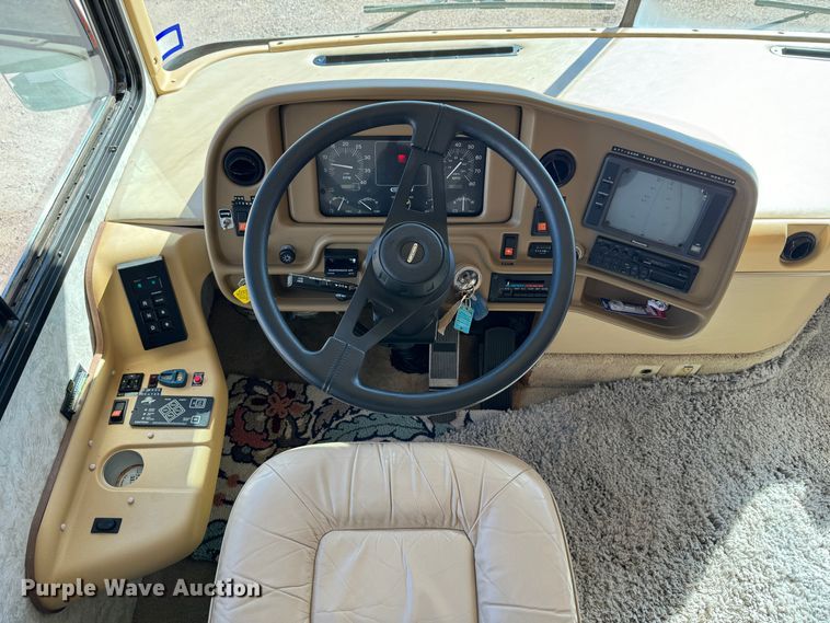 image for item DK2572 1997 Fleetwood Discovery  RV