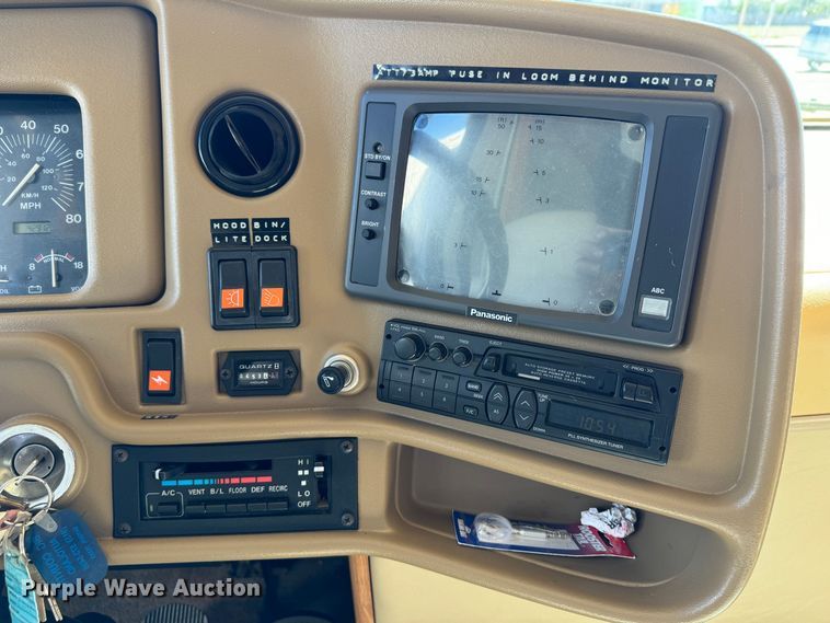 image for item DK2572 1997 Fleetwood Discovery  RV