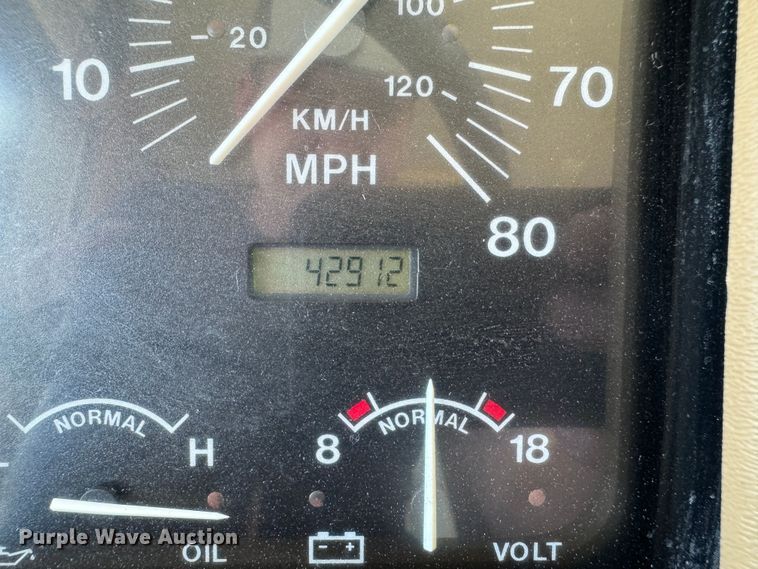 image for item DK2572 1997 Fleetwood Discovery  RV