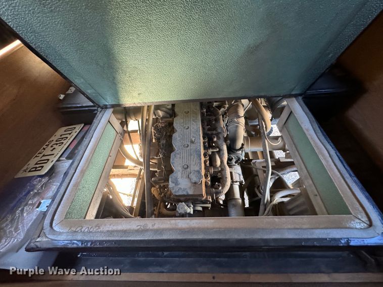 image for item DK2572 1997 Fleetwood Discovery  RV