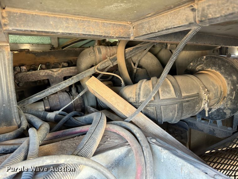 image for item DK2572 1997 Fleetwood Discovery  RV