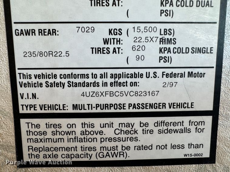 image for item DK2572 1997 Fleetwood Discovery  RV