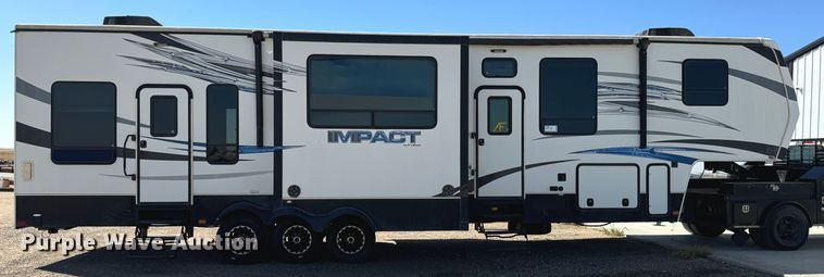 image for item DK2574 2015 Impact IP386  toy hauler camper