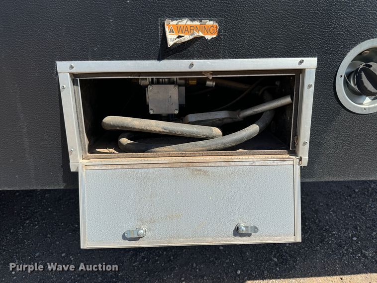 image for item DK2574 2015 Impact IP386  toy hauler camper