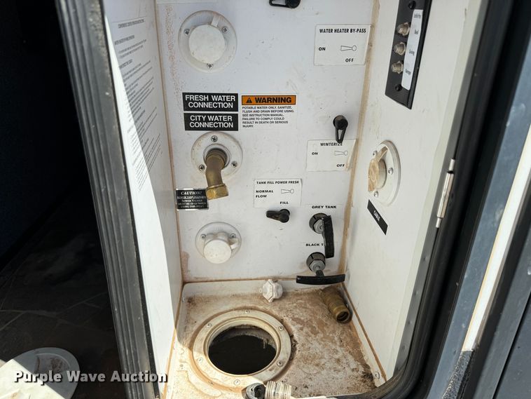 image for item DK2574 2015 Impact IP386  toy hauler camper