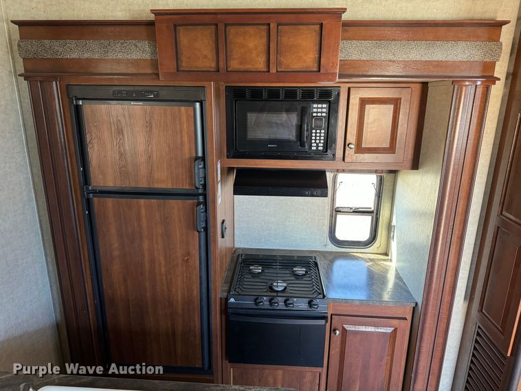 image for item DK2574 2015 Impact IP386  toy hauler camper