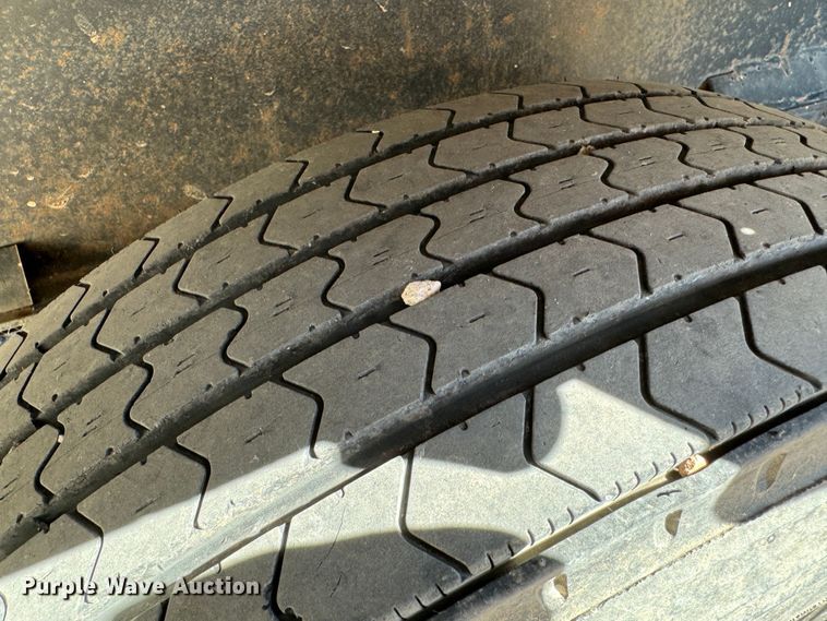 image for item DK2574 2015 Impact IP386  toy hauler camper