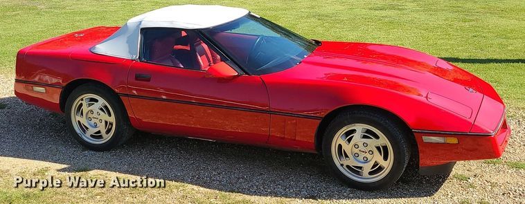 image for item DK4100 1990 Chevrolet Corvette  convertible