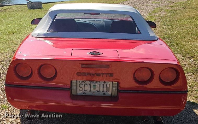 image for item DK4100 1990 Chevrolet Corvette  convertible