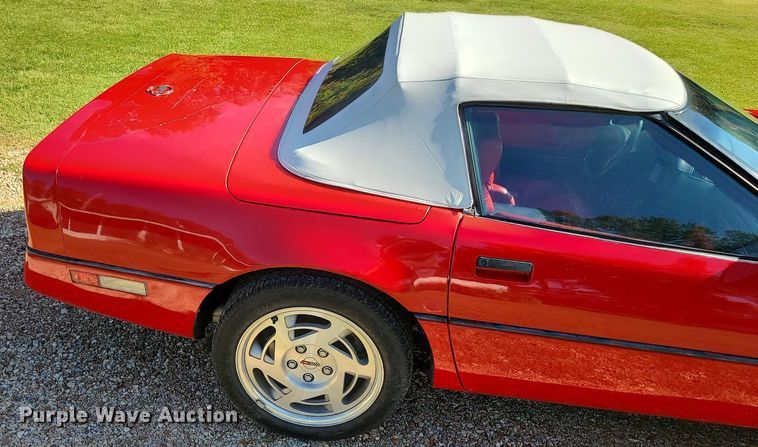 image for item DK4100 1990 Chevrolet Corvette  convertible