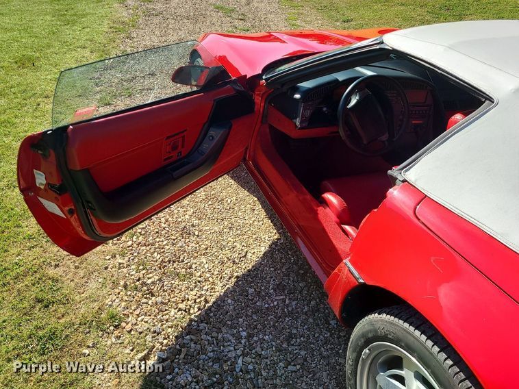 image for item DK4100 1990 Chevrolet Corvette  convertible
