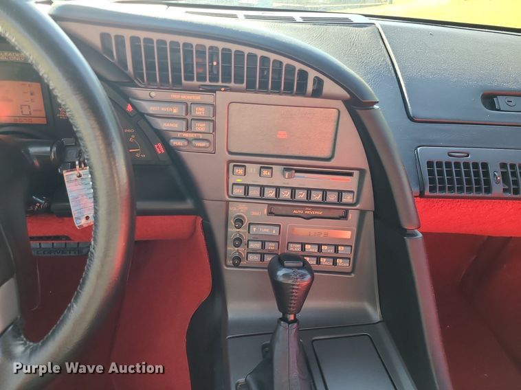 image for item DK4100 1990 Chevrolet Corvette  convertible