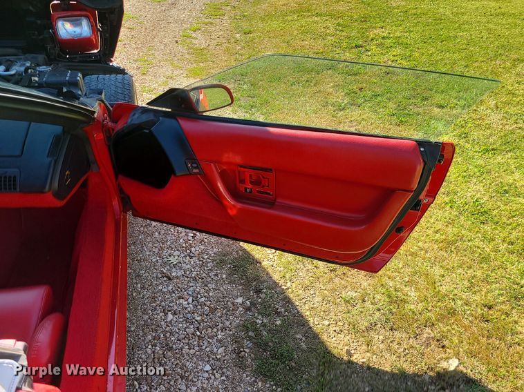 image for item DK4100 1990 Chevrolet Corvette  convertible