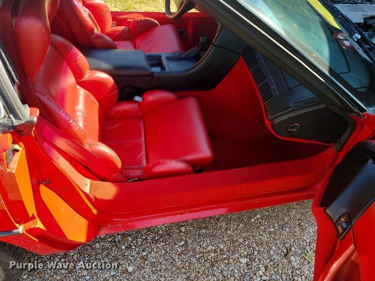 image for item DK4100 1990 Chevrolet Corvette  convertible