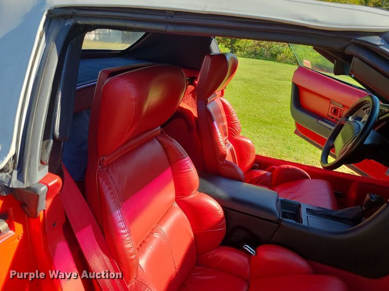 image for item DK4100 1990 Chevrolet Corvette  convertible
