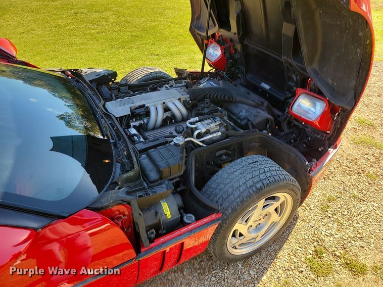 image for item DK4100 1990 Chevrolet Corvette  convertible