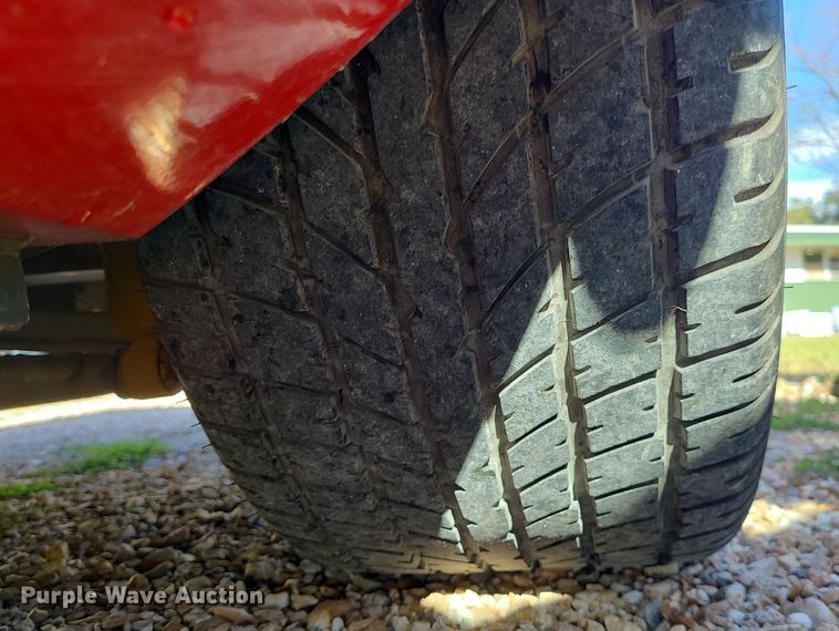 image for item DK4100 1990 Chevrolet Corvette  convertible