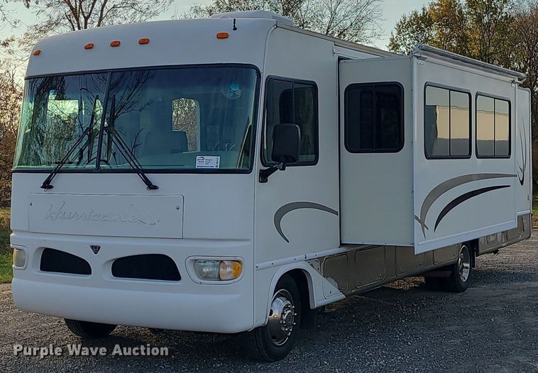 image for item DK4127 2003 Four Winds Hurricane  RV