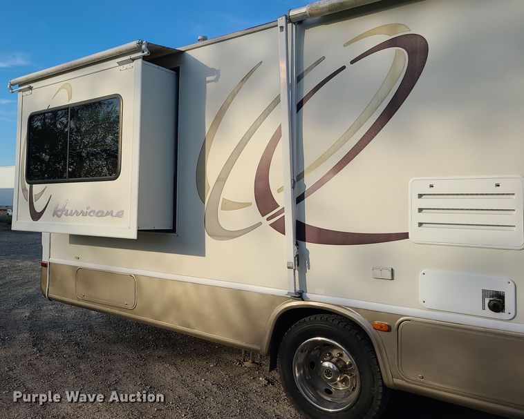 image for item DK4127 2003 Four Winds Hurricane  RV