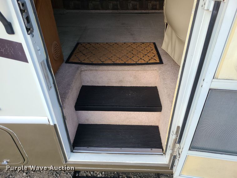 image for item DK4127 2003 Four Winds Hurricane  RV