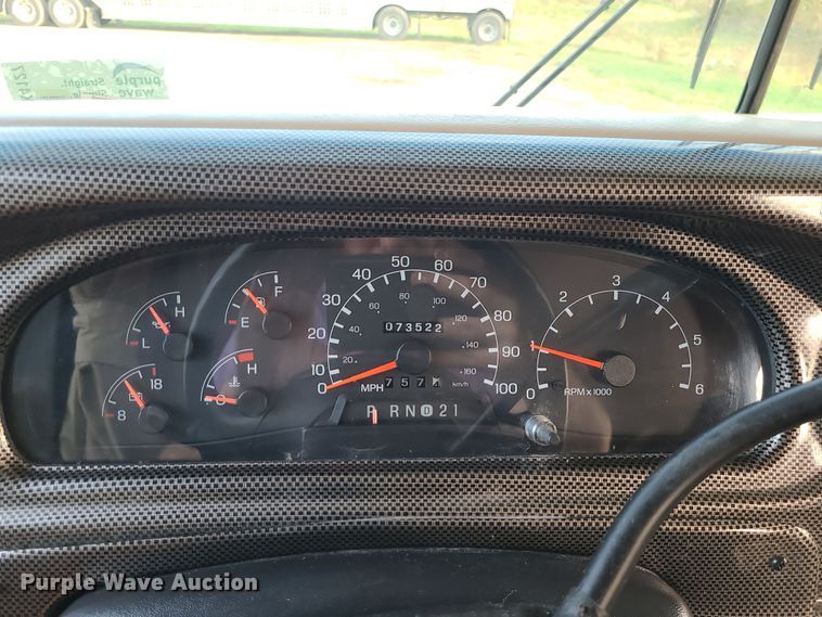 image for item DK4127 2003 Four Winds Hurricane  RV