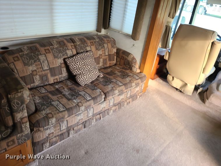 image for item DK4127 2003 Four Winds Hurricane  RV