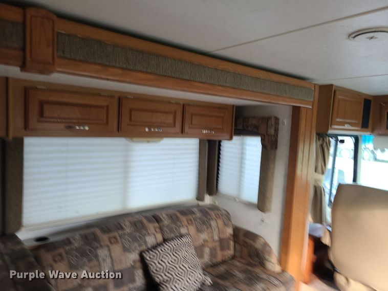 image for item DK4127 2003 Four Winds Hurricane  RV