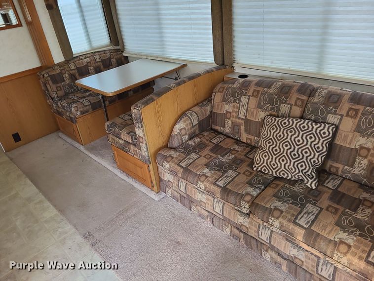 image for item DK4127 2003 Four Winds Hurricane  RV