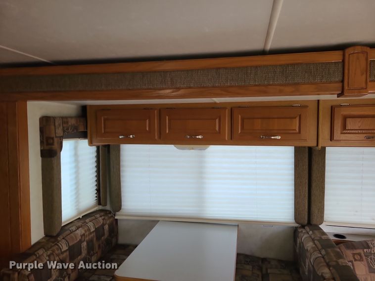 image for item DK4127 2003 Four Winds Hurricane  RV