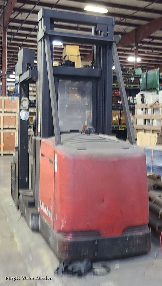 image for item DK4131 Raymond SA-CSR30T  forklift